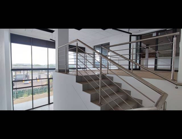 2,230M² WAREHOUSE TO LET IN HIGHVELD